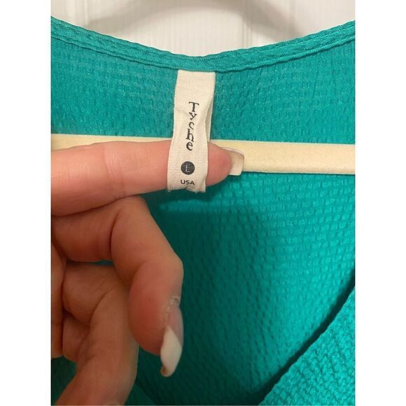 Tyche Flutter Sleeve Kelly Green V-Neck Top Sz. L Holidays, Cocktail - Picture 7 of 7